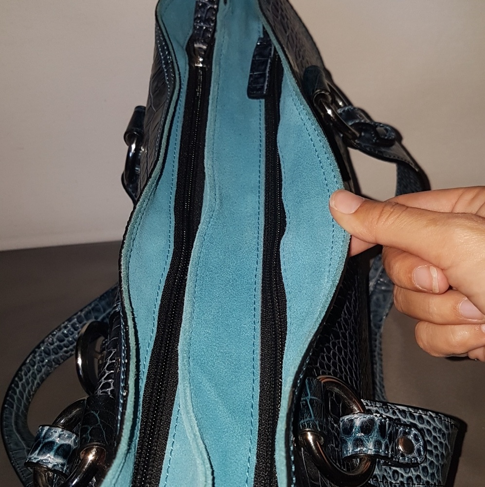 Handbag - Picture 7 of 8